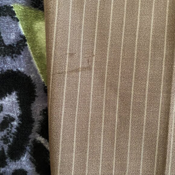 Holland & Sherry Suit - Picture 13 of 16